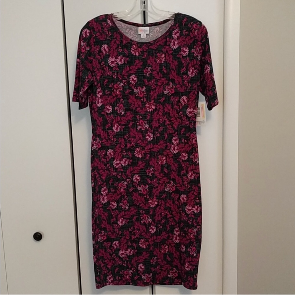 Lularoe Julia Size Medium NWT